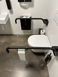 Børns Vilkår - Aarhus - Toilet i  kælderen