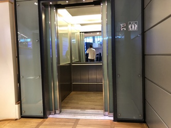 Flughafen Kopenhagen - SAS Lounge