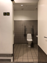 Flughafen Kopenhagen - Terminal 2 - Toiletten bei P6