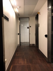 Flughafen Kopenhagen - Toiletten (nach Sicherheitskontrolle) im Terminal 3 - Bei Lagkaghuset