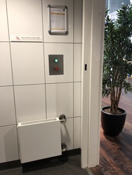 Flughafen Kopenhagen - Toiletten (nach Sicherheitskontrolle) - neben Caviar House