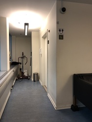 Flughafen Kopenhagen - nach Sicherheitskontrolle - Hilfezentrum