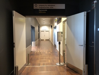 Flughafen Kopenhagen - nach Sicherheitskontrolle - Tax Free Shop