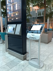 Flughafen Kopenhagen - nach Sicherheitskontrolle - Hilfezentrum