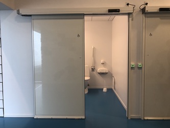 LEGO House - Toilette - LEGO Square (Erdgeschoss)